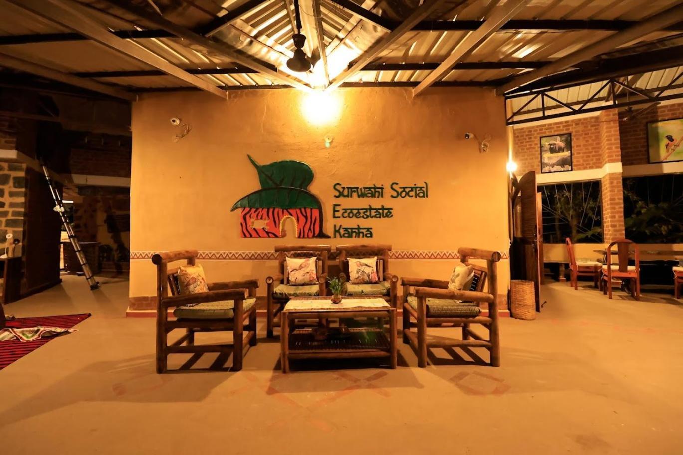 Surwahi Social Ecoestate Kānha Esterno foto